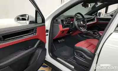 Porsche Cayenne 2024 3.0 Автомат в Москве № 230922, миниатюра 12