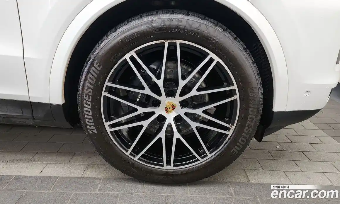 Porsche Cayenne 2024 3.0 Автомат в Москве № 230922, фото 19