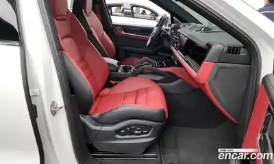 Porsche Cayenne 2024 3.0 Автомат в Москве № 230922, миниатюра 8