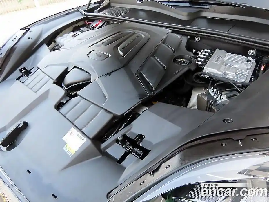 Porsche Cayenne 2024 3.0 Автомат в Москве № 231015, фото 19