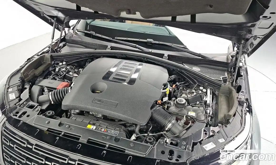 Land Rover Range-Rover Velar 2025 3.0 Автомат в Москве № 231195, фото 13