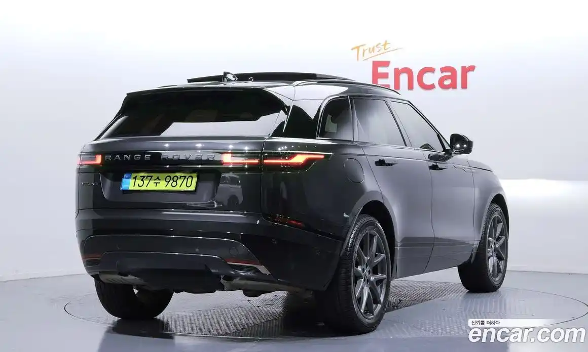 Land Rover Range-Rover Velar 2025 3.0 Автомат в Москве № 231195, фото 5
