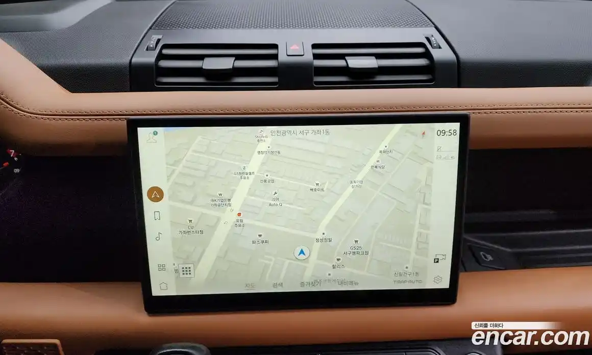 Land Rover Defender 2024 3.0 Автомат в Москве № 231221, фото 13