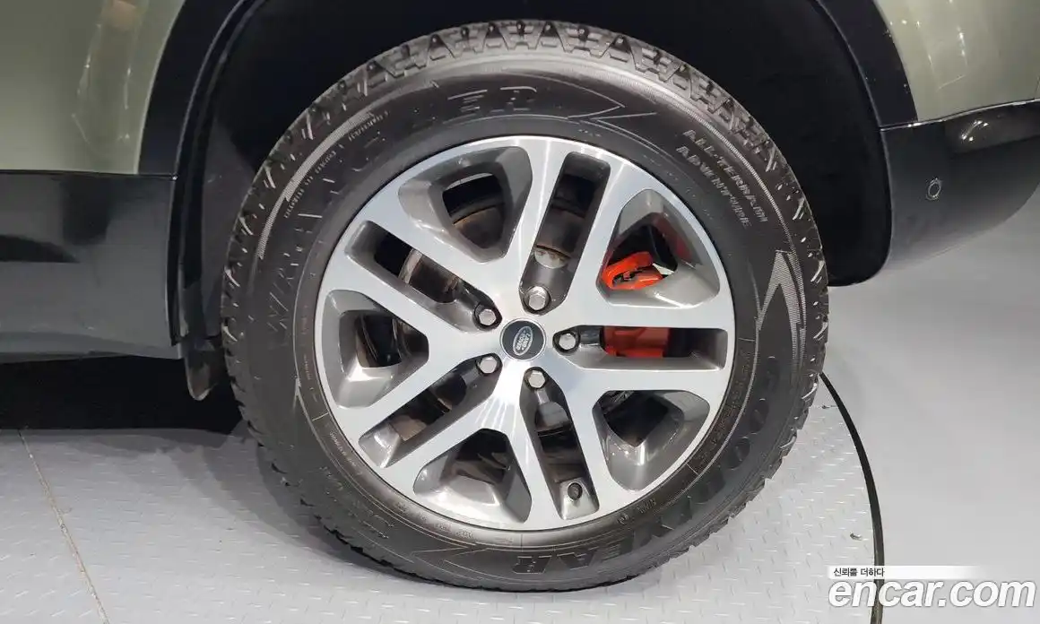 Land Rover Defender 2024 3.0 Автомат в Москве № 231221, фото 3