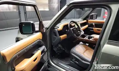 Land Rover Defender 2024 3.0 Автомат в Москве № 231221, миниатюра 5