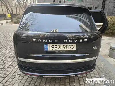Land Rover Range-Rover 2023 4.4 Автомат в Москве № 231335, миниатюра 4