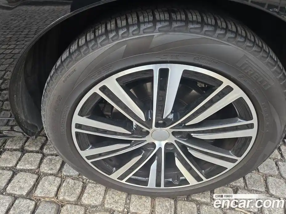 Land Rover Range-Rover 2023 4.4 Автомат в Москве № 231335, фото 5