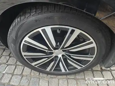 Land Rover Range-Rover 2023 4.4 Автомат в Москве № 231335, миниатюра 7