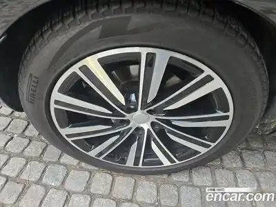 Land Rover Range-Rover 2023 4.4 Автомат в Москве № 231335, миниатюра 8