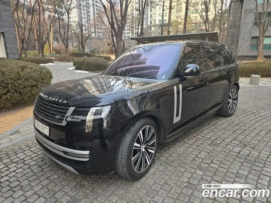 Land Rover Range-Rover 2023 4.4 Автомат в Москве № 231335, фото 10