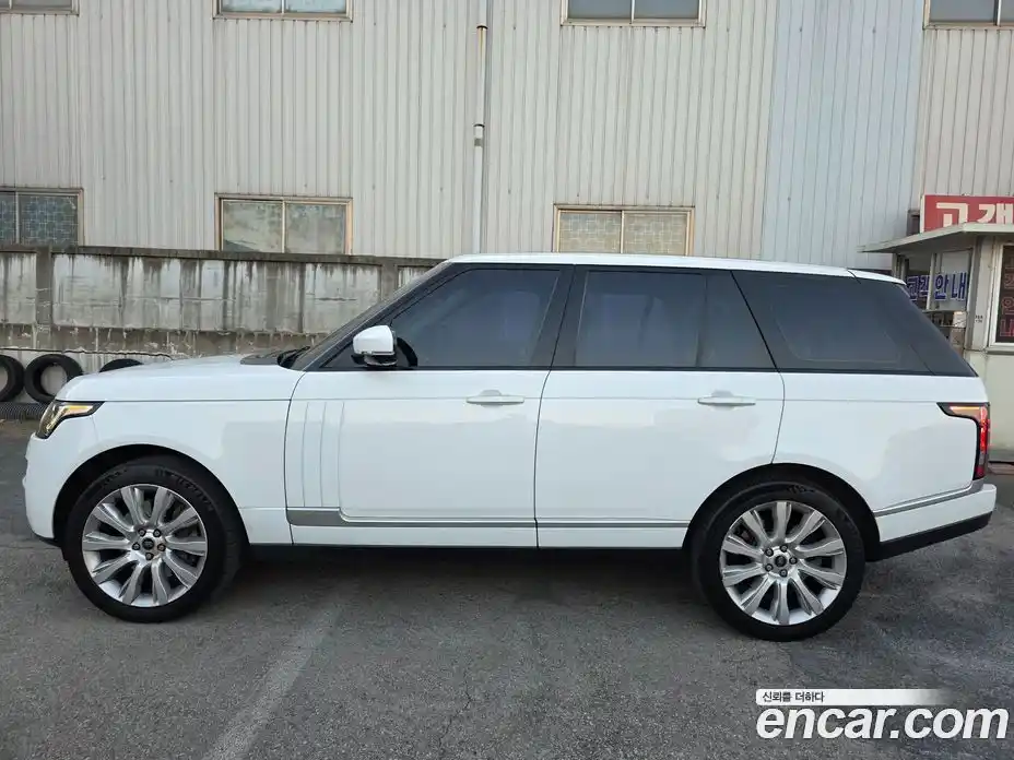Land Rover Range-Rover 2013 3.0 Автомат в Москве № 231364, фото 4