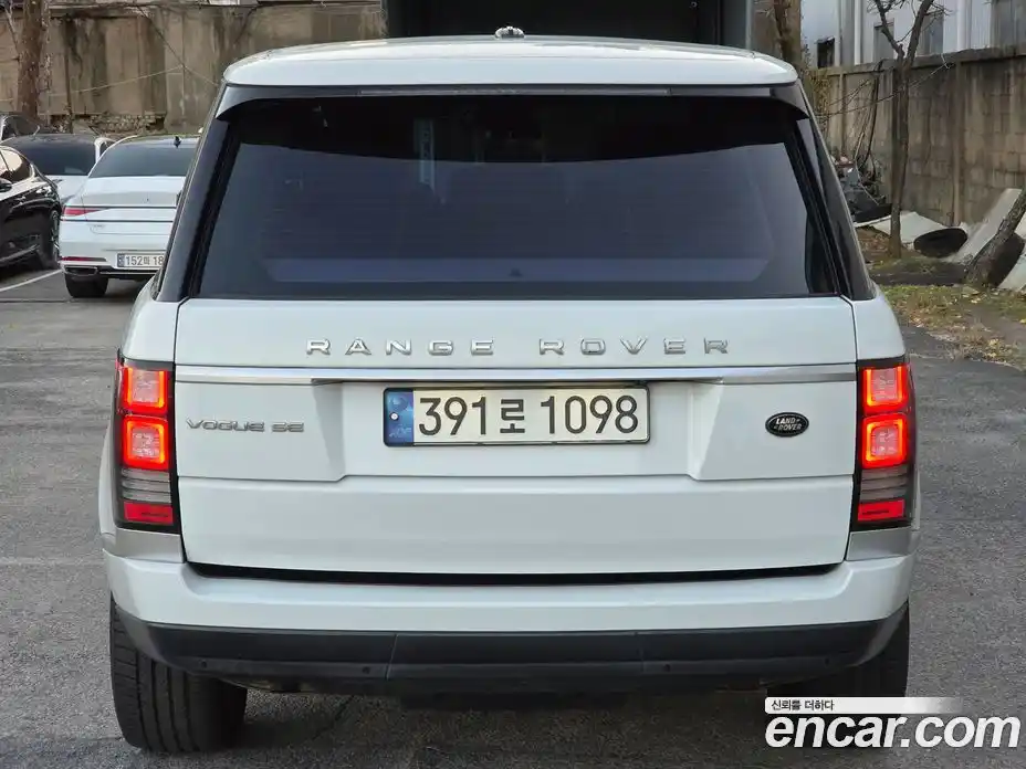 Land Rover Range-Rover 2013 3.0 Автомат в Москве № 231364, фото 6