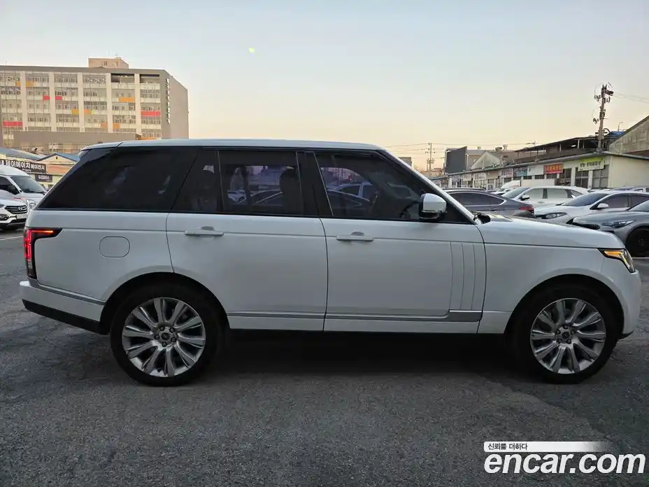 Land Rover Range-Rover 2013 3.0 Автомат в Москве № 231364, фото 8