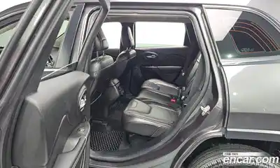 Jeep Cherokee 2015 2.0 Автомат в Москве № 232688, миниатюра 2