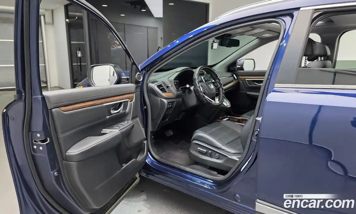 Honda CR-V 2021 2.0 Автомат в Москве № 232882, фото 3