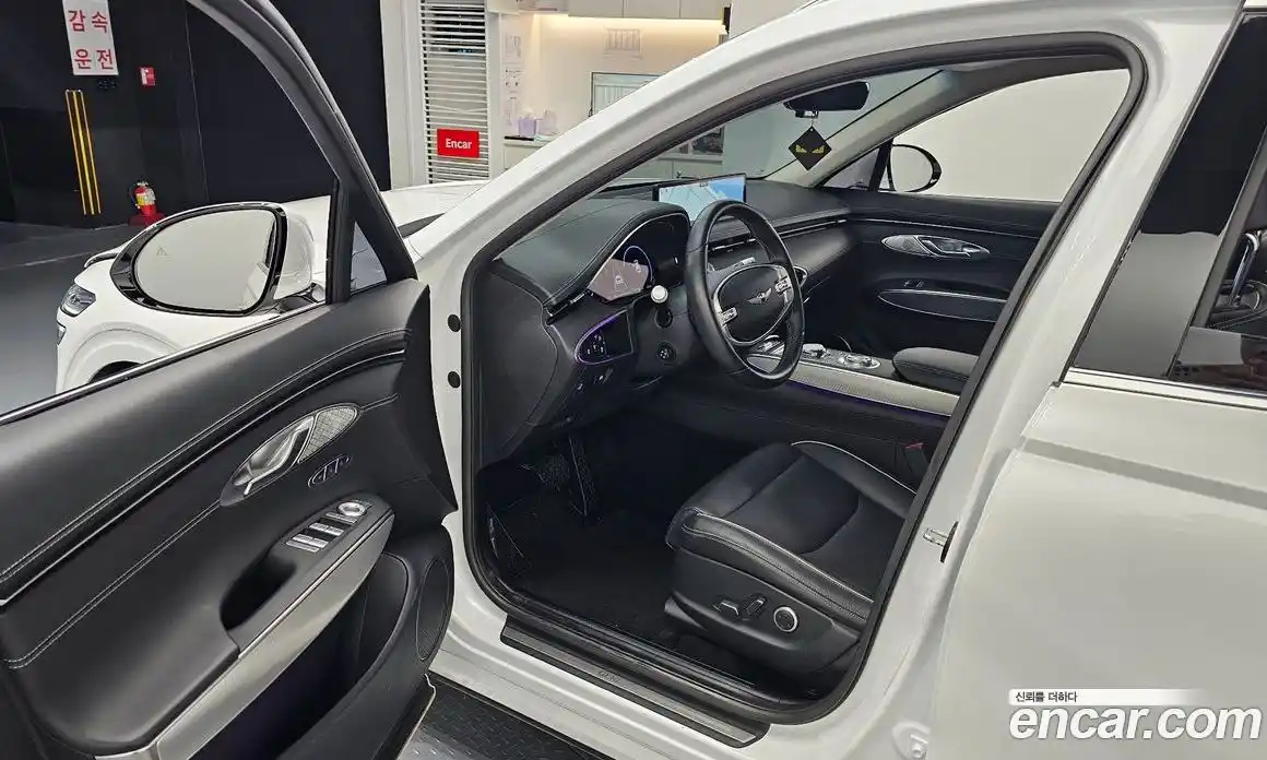 Genesis GV70 2021 2.5 Автомат в Москве № 23292, фото 18