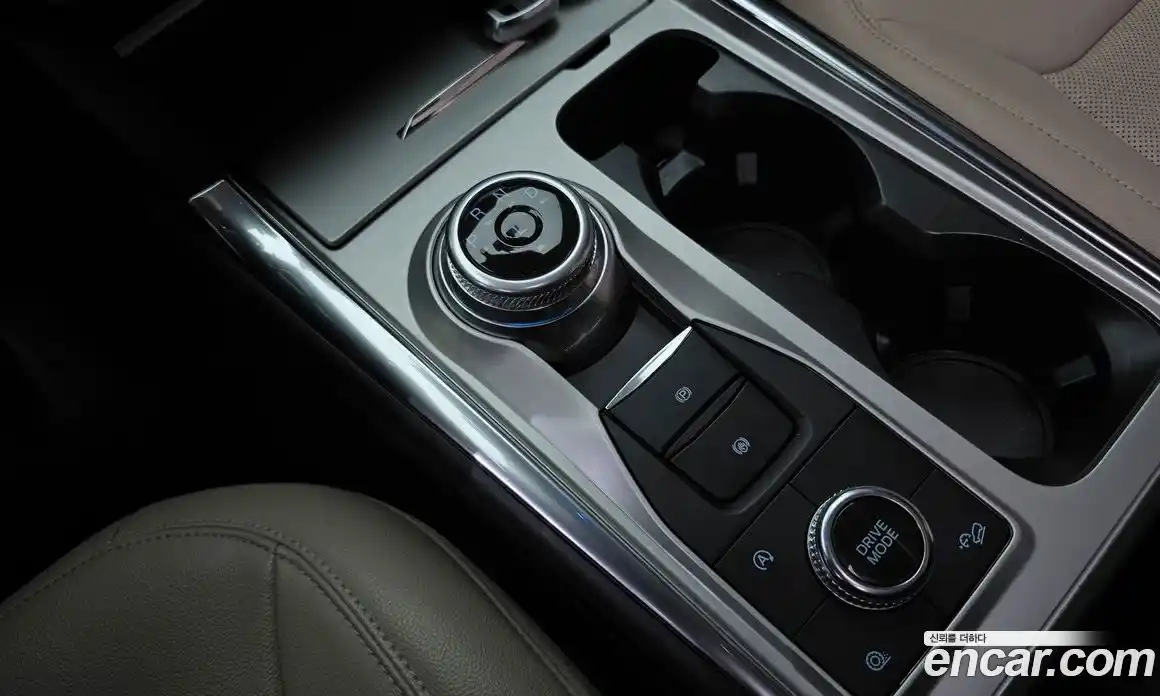 Ford Explorer 2022 2.3 Автомат в Москве № 233222, фото 2