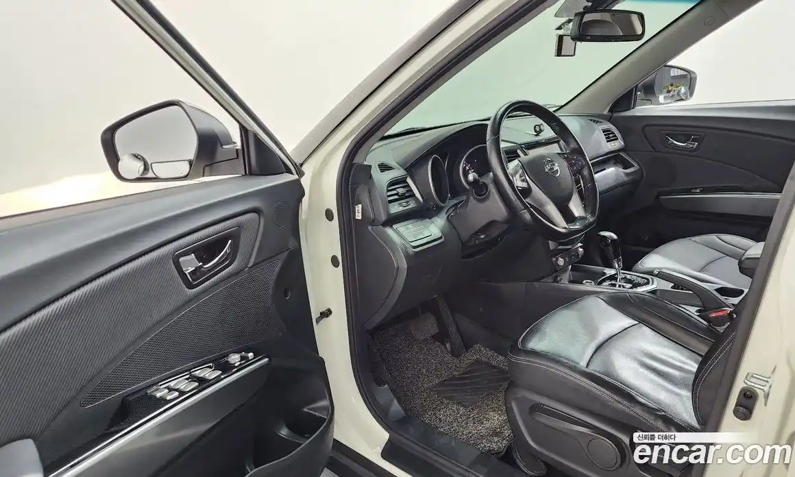 SsangYong TIBOLI 2018 1.6 Автомат в Москве № 235393, фото 10