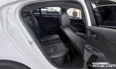 Jaguar XE 2016 2.0 Автомат в Москве № 238092, миниатюра 11