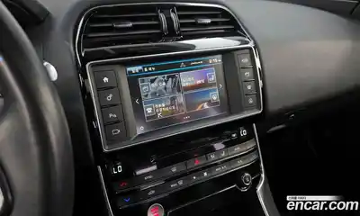 Jaguar XE 2016 2.0 Автомат в Москве № 238092, миниатюра 3