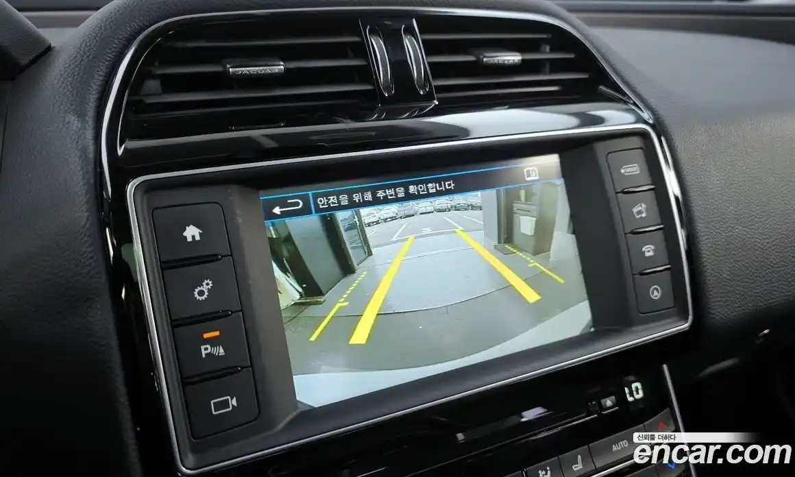 Jaguar XE 2016 2.0 Автомат в Москве № 238092, фото 5