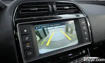 Jaguar XE 2016 2.0 Автомат в Москве № 238092, миниатюра 5