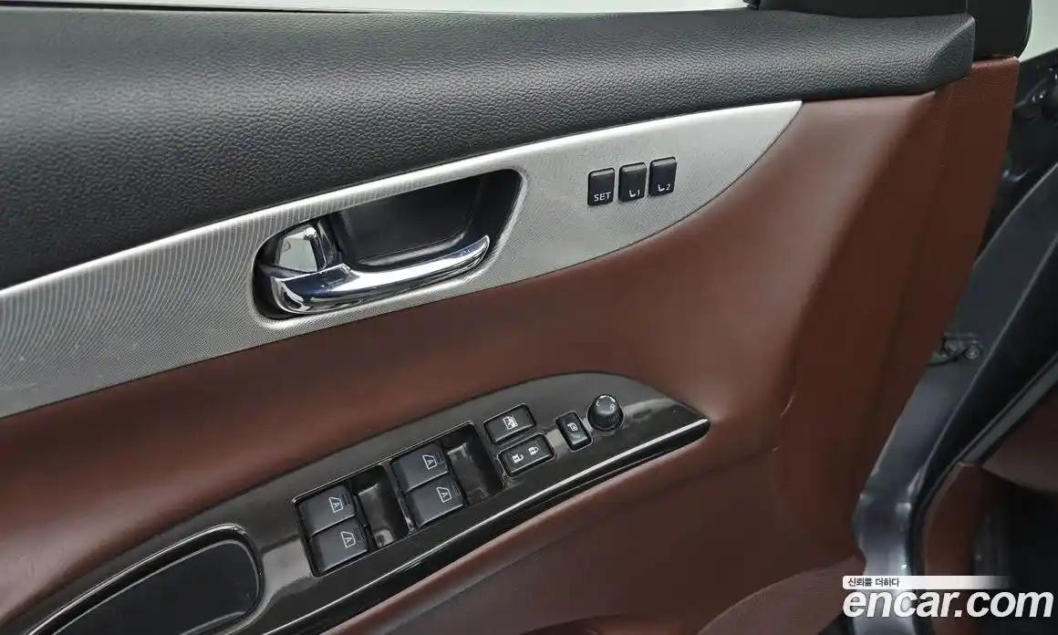 Infiniti QX50 2016 3.7 Автомат в Москве № 256195, фото 17