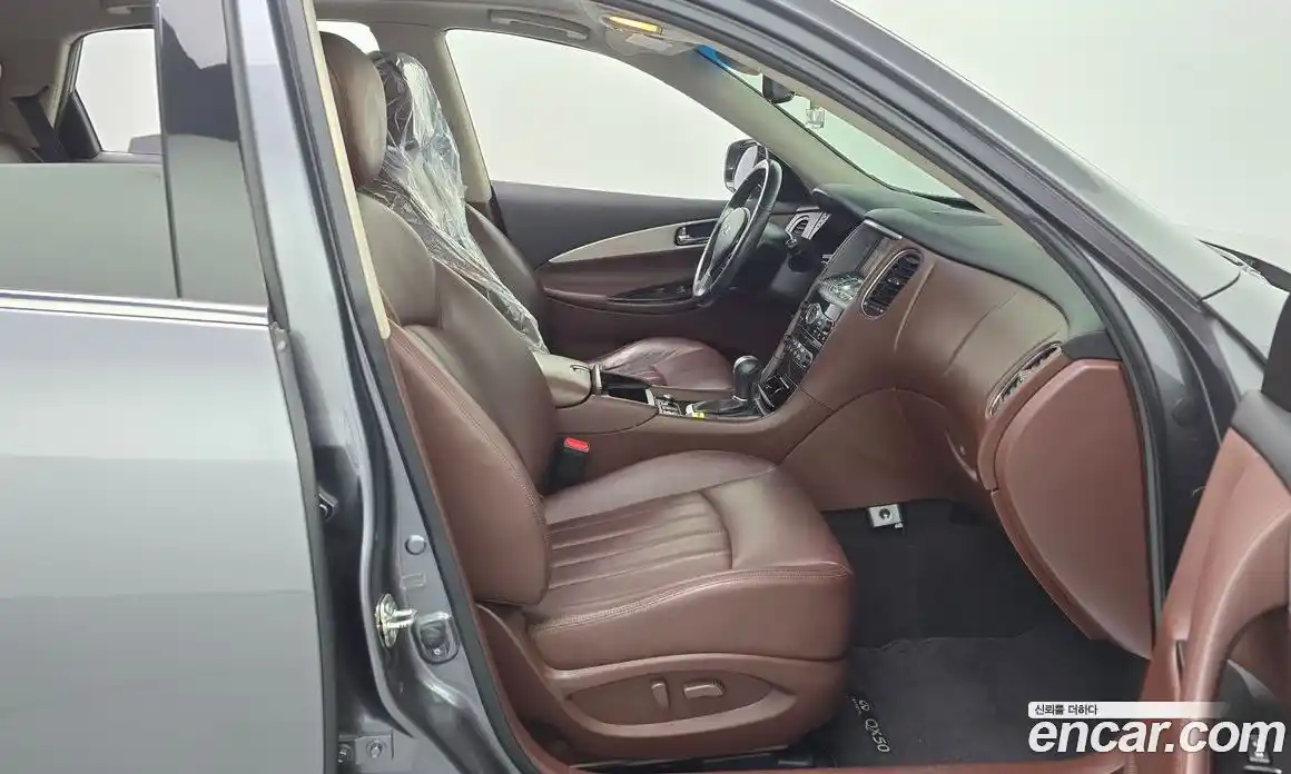 Infiniti QX50 2016 3.7 Автомат в Москве № 256195, фото 20
