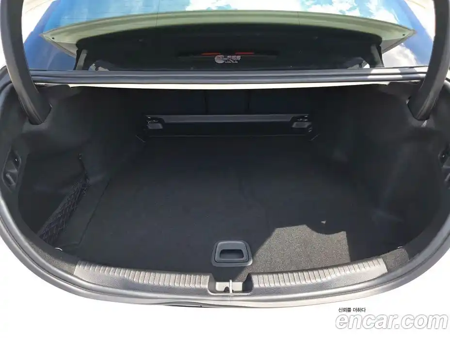 Mercedes-Benz C-Class 2024 2.0 Автомат в Москве № 262161, фото 18