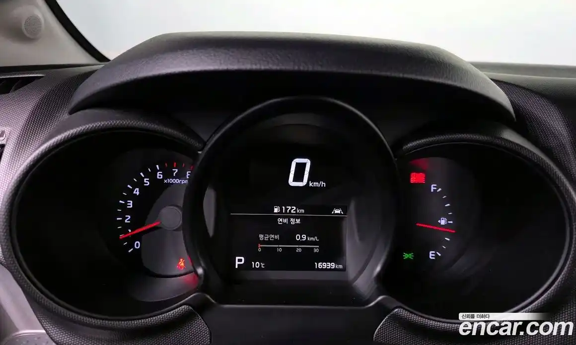 Kia Ray 2022 1.0 Автомат в Москве № 268626, фото 3