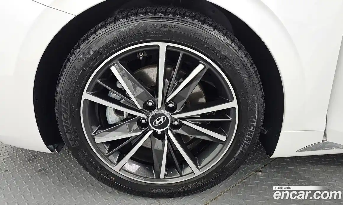 Hyundai Grandeur 2020 2.5 Автомат в Москве № 280808, фото 12