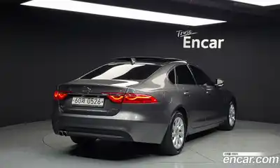 Jaguar XF 2017 2.0 Автомат в Москве № 283779, миниатюра 2