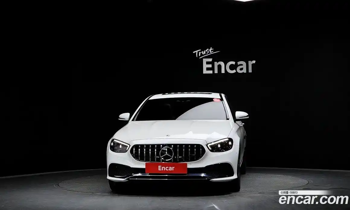 Mercedes-Benz E-Class 2022 2.0 Автомат в Москве № 286830, фото 12