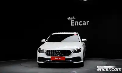 Mercedes-Benz E-Class 2022 2.0 Автомат в Москве № 286830, миниатюра 12