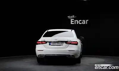 Mercedes-Benz E-Class 2022 2.0 Автомат в Москве № 286830, миниатюра 5