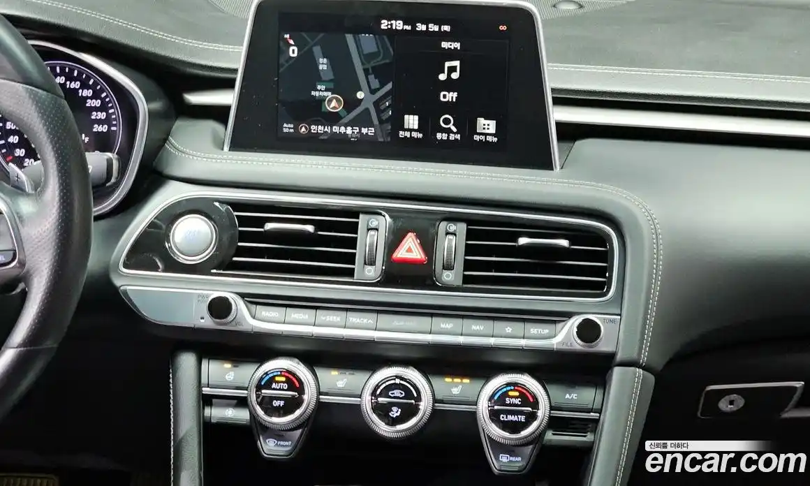 Genesis G70 2019 2.0 Автомат в Москве № 289263, фото 18