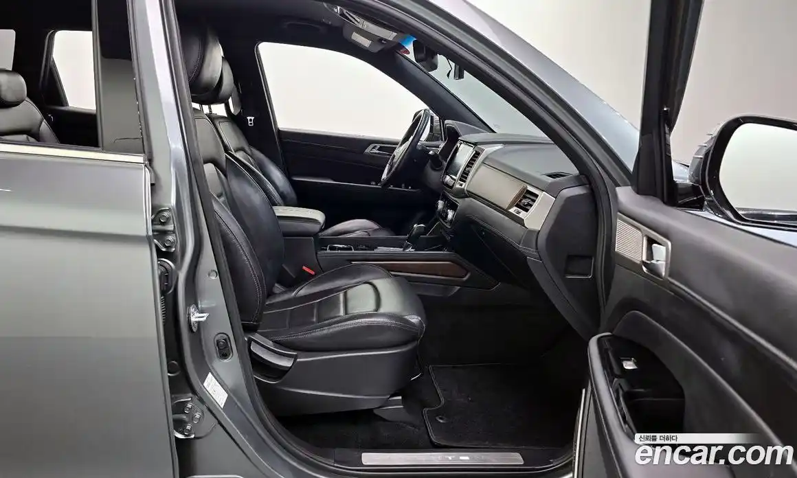 SsangYong Rexton 2018 2.2 Автомат в Москве № 291135, фото 13