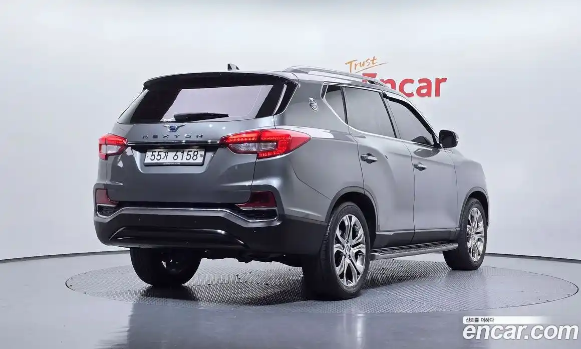 SsangYong Rexton 2018 2.2 Автомат в Москве № 291135, фото 9