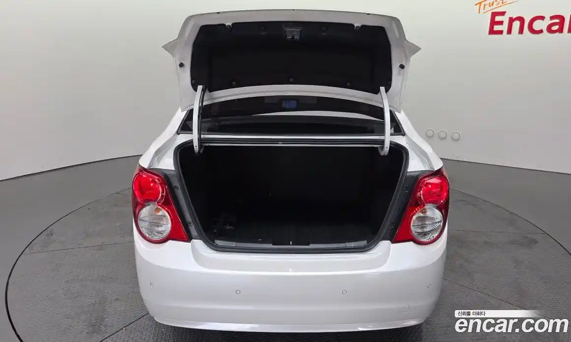 Chevrolet Aveo 2015 1.4 Автомат в Москве № 296952, фото 16