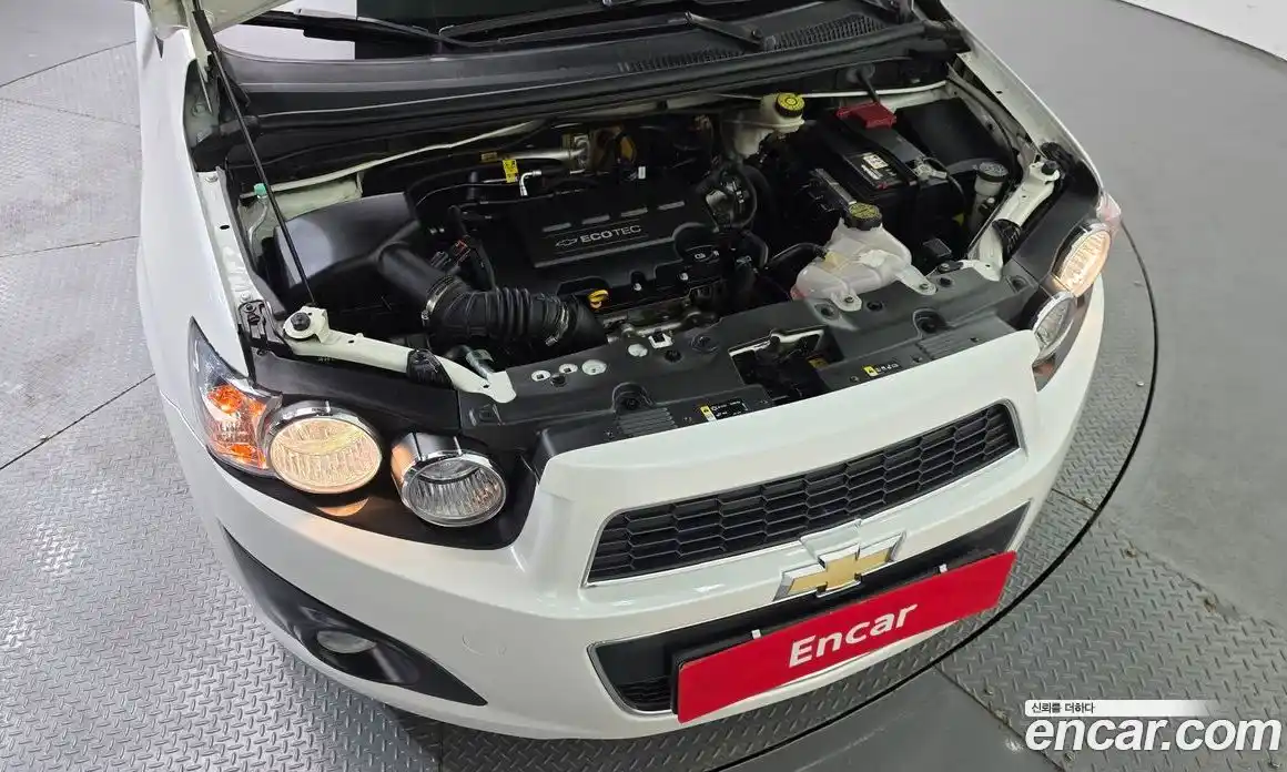 Chevrolet Aveo 2015 1.4 Автомат в Москве № 296952, фото 9