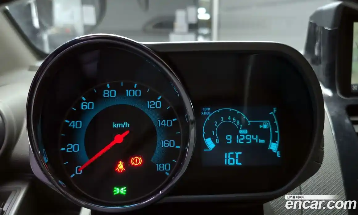 Chevrolet Spark 2014 1.0 Автомат в Москве № 297394, фото 11