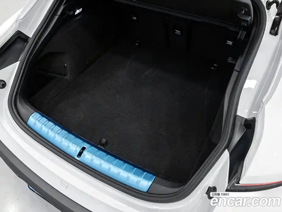 Porsche Taycan 2024 0.1 Автомат в Москве № 297598, фото 14