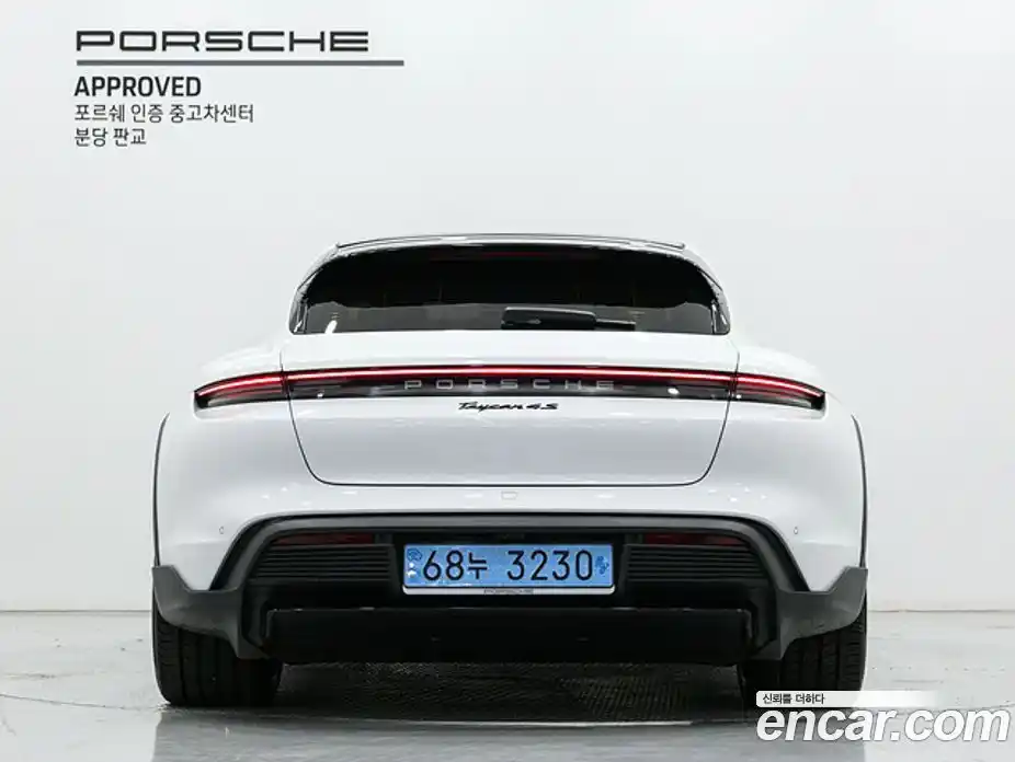 Porsche Taycan 2024 0.1 Автомат в Москве № 297598, фото 4