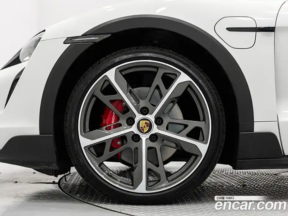 Porsche Taycan 2024 0.1 Автомат в Москве № 297598, фото 5