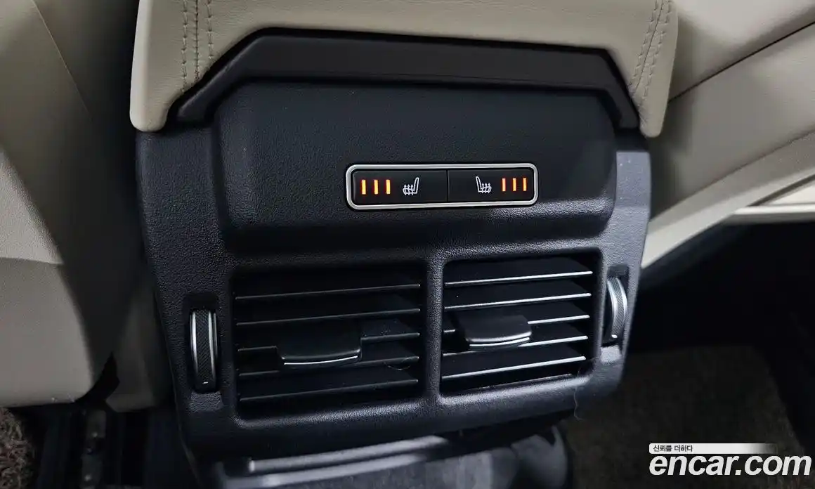 Land Rover Range-Rover Evoque 2017 2.0 Автомат в Москве № 298342, фото 20