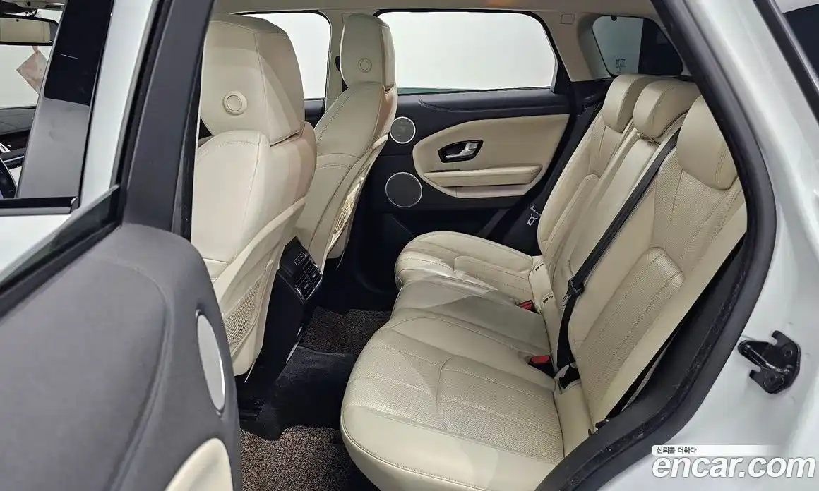 Land Rover Range-Rover Evoque 2017 2.0 Автомат в Москве № 298342, фото 5