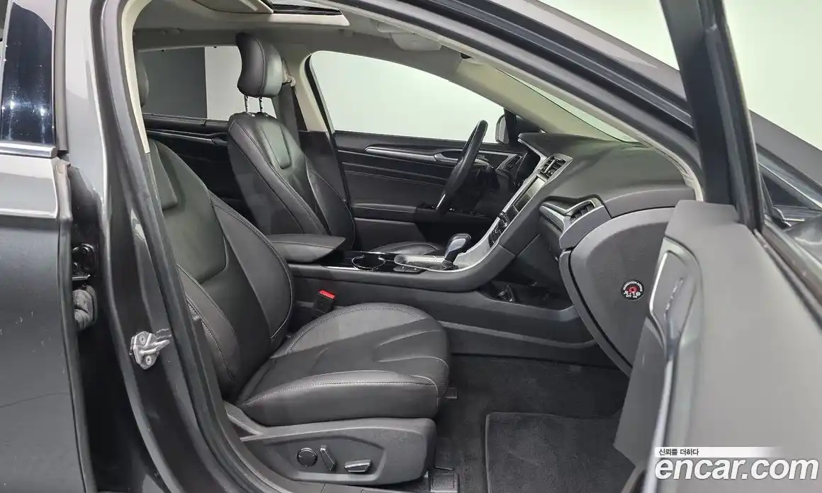 Ford Mondeo 2015 2.0 Автомат в Москве № 304916, фото 10