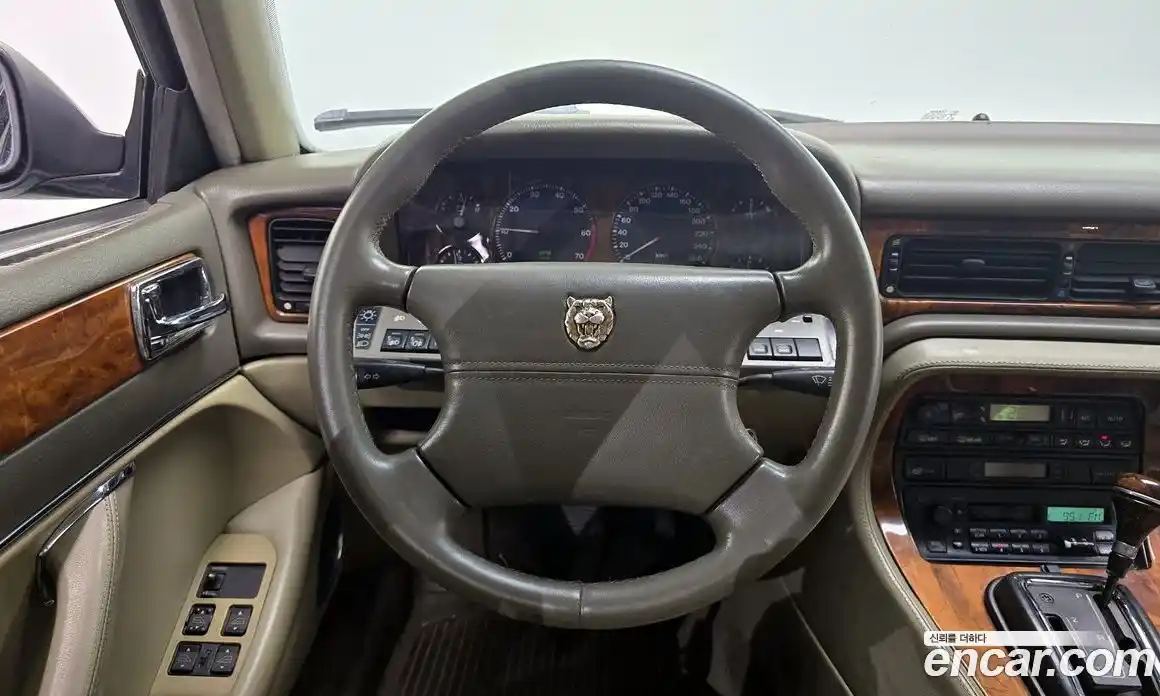 Jaguar XJ-6 1996 3.2 Автомат в Москве № 305141, фото 16