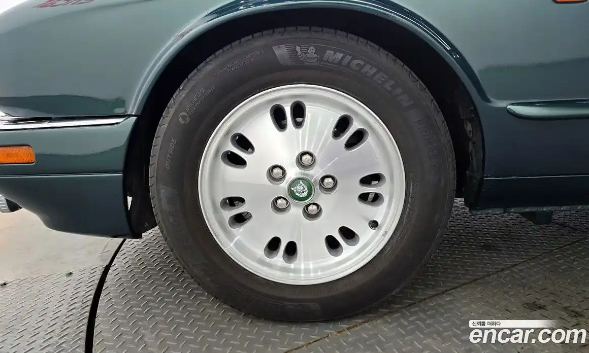 Jaguar XJ-6 1996 3.2 Автомат в Москве № 305141, фото 5