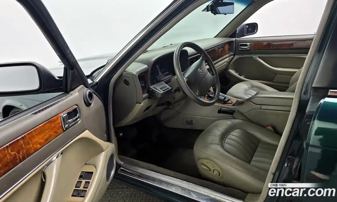 Jaguar XJ-6 1996 3.2 Автомат в Москве № 305141, фото 10